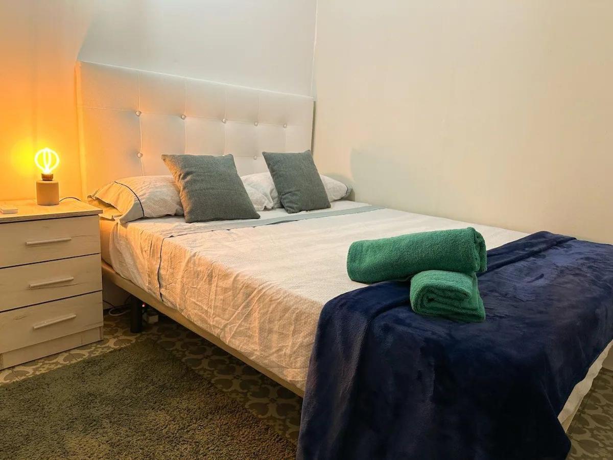Rambla Catalunya Center Hotel Барселона Екстериор снимка